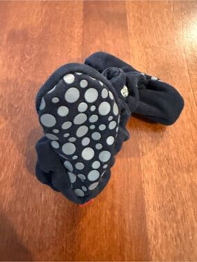 Zutano Black Slipper Socks with Gray Grip Dots
